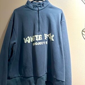 White fox crewneck small